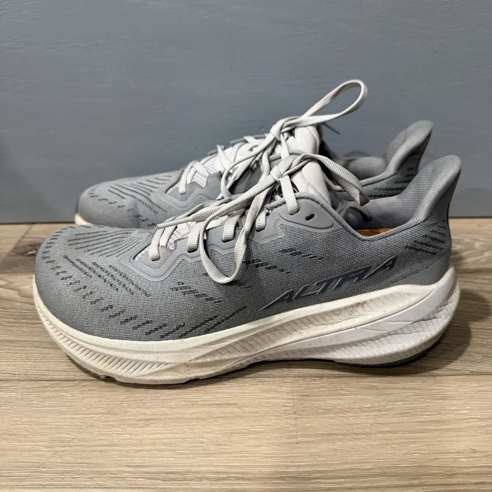 Altra Experience Flow 2 Men Size 8.5 Gray Running Shoes AL0A85RE220 Low Drop